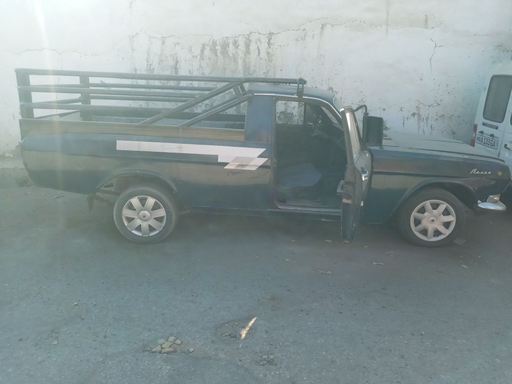 Автомобиль волга газ 24
