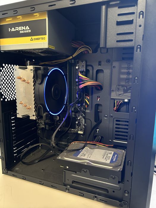 Компьютер с монитором