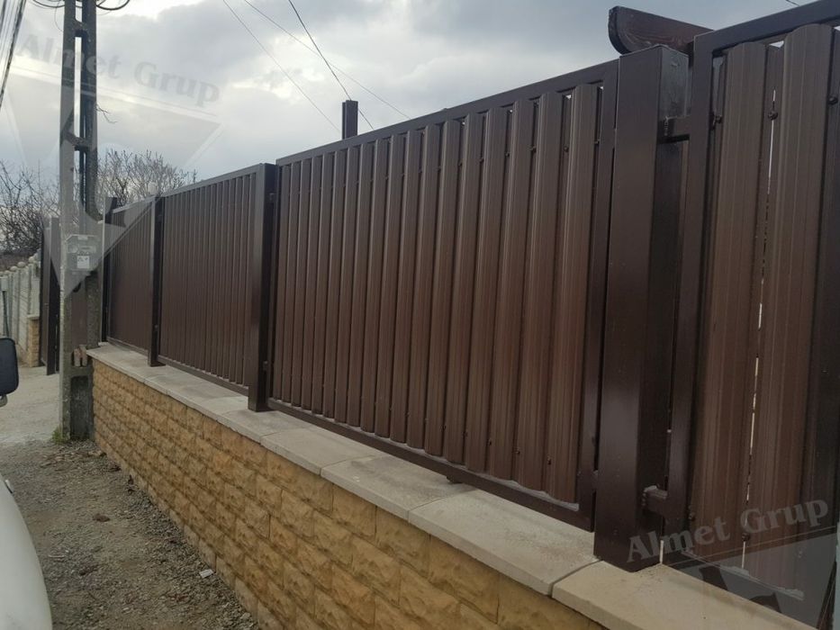 Garduri din sipca metalica, panouri stil jaluzele, tabla cutata, plasă