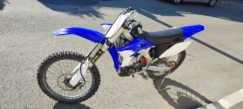 Vând YZ250F YZ 250 F - 250CC 2.5 - 2012 4Timpi