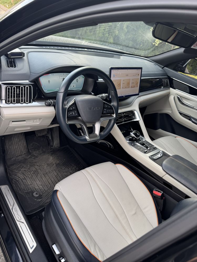 Автомобил BYD GIBRID