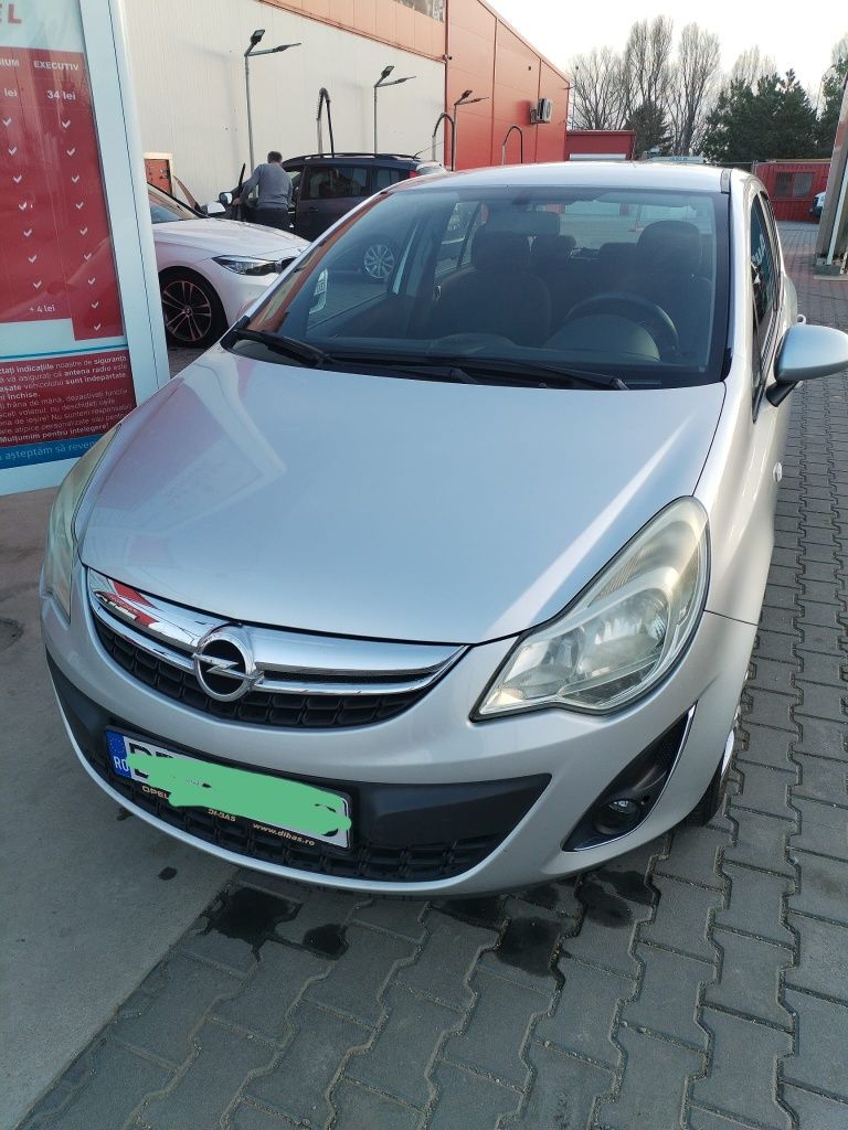 Opel Corsa 4 usi