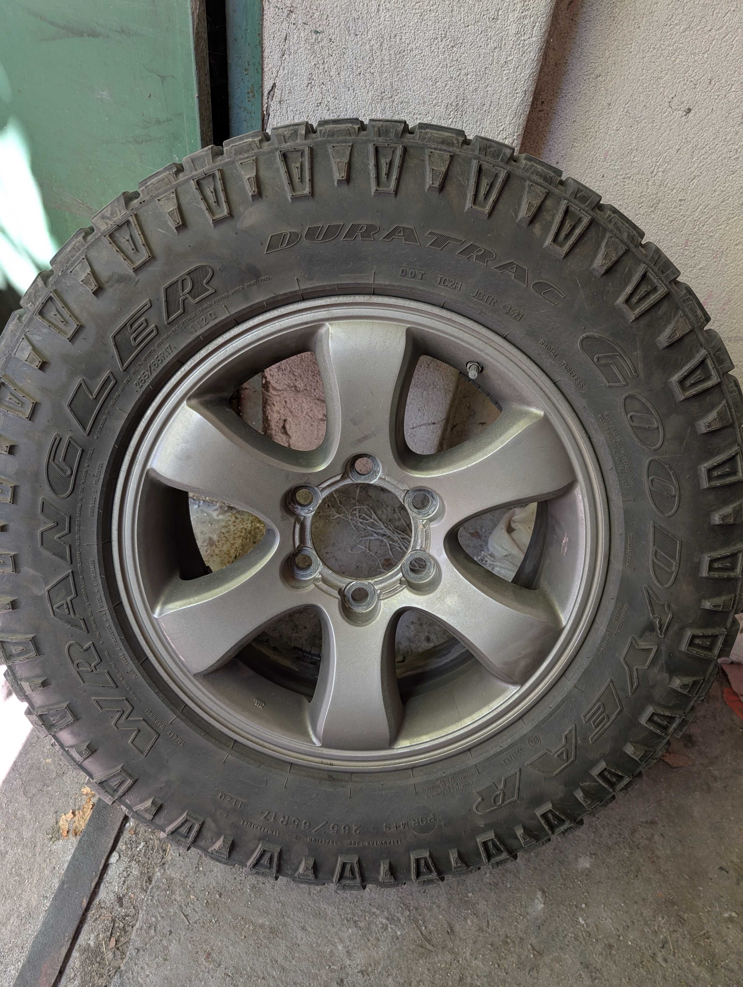 Гуми за джип Goodyear Wrangler Duratrac
