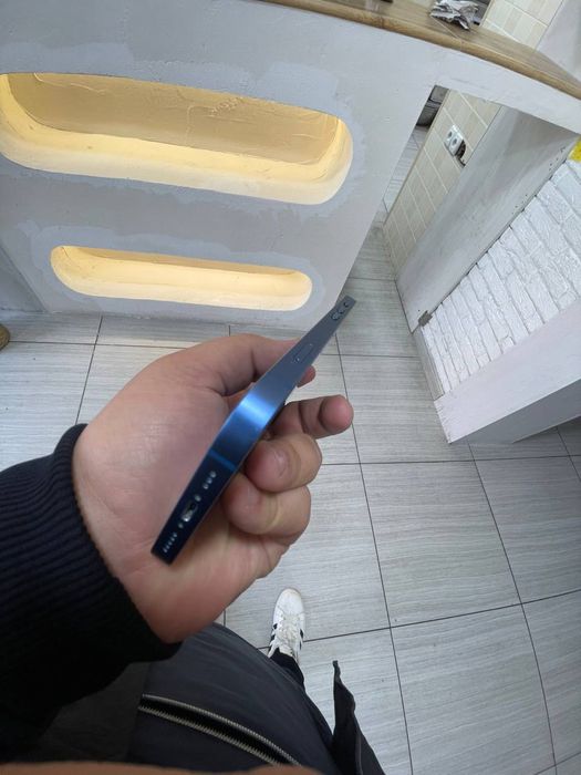 iphone 13 ochilmagan