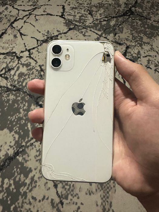 iPhone 11 обменяю