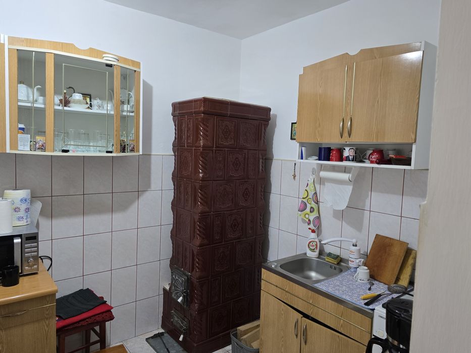 Casă de vânzare sau schimb cu apartament 2 camere