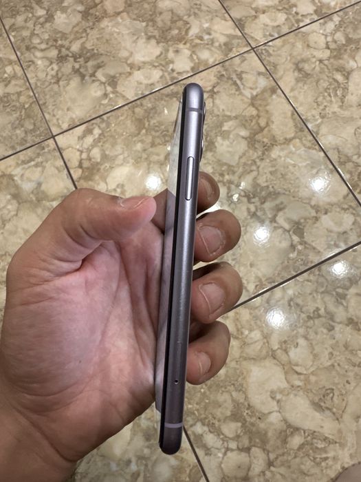 Vand Iphone 11 64GB