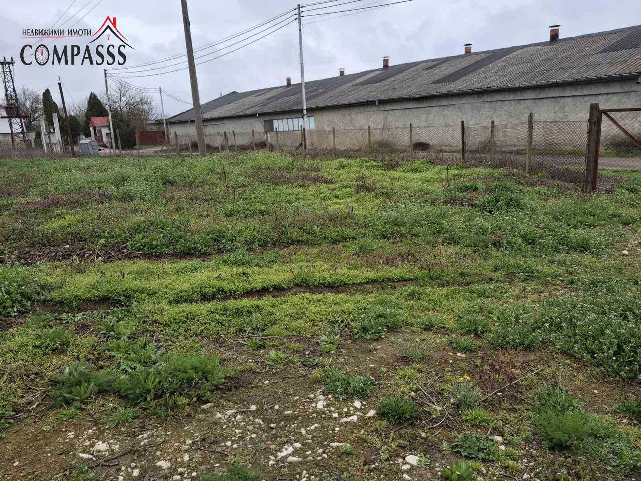Продава се Склад в с. Плачидол, Област Добрич - 1730 кв.м за 75 €/кв.м - Снимка #1