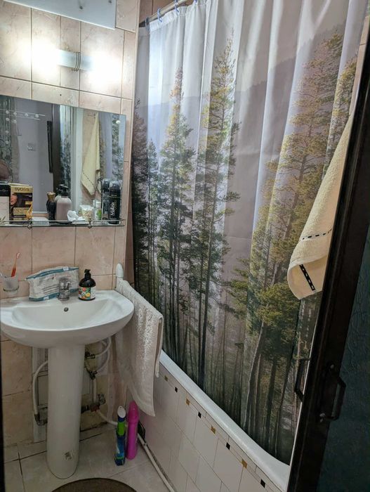 Apartament cu 4 camere decomandate