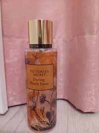 Victoria's Secret (Daring Peach Daisy)