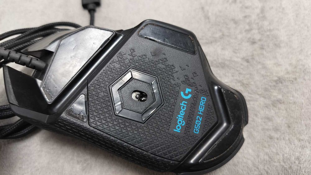 Mouse gaming cu fir Logitech G502 Hero 25K DPI Negru
