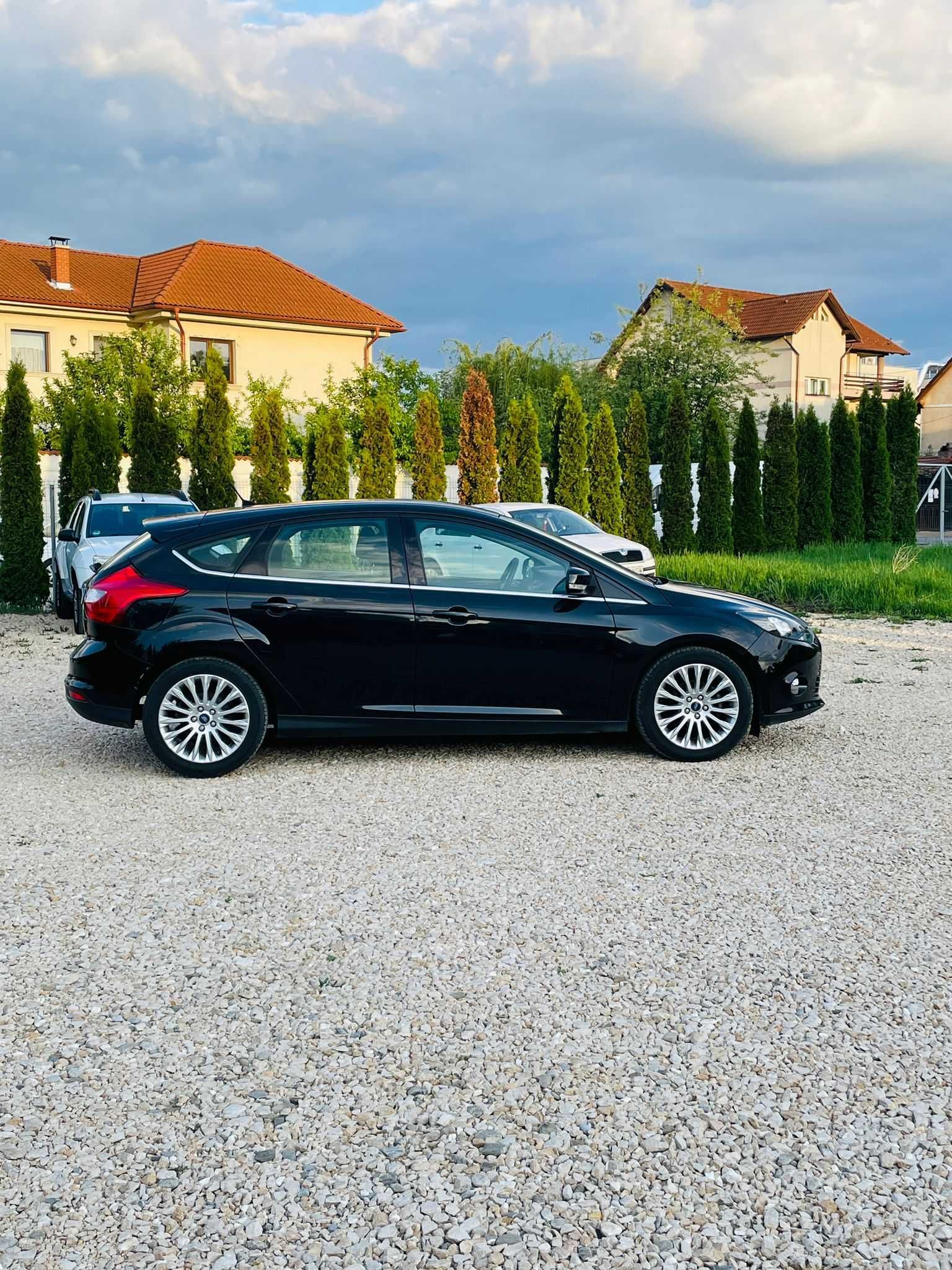 Ford Focus Titanium RATE - GARANTIE Euro5 -facelift - dealer auto
