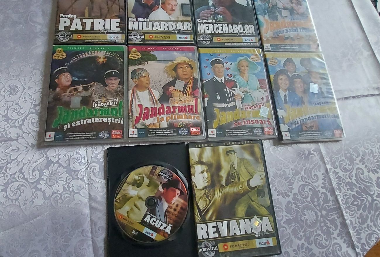 Lot de 14 dvd-uri cu filme de colectie