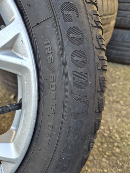 Anvelope de iarnă 185.60.15