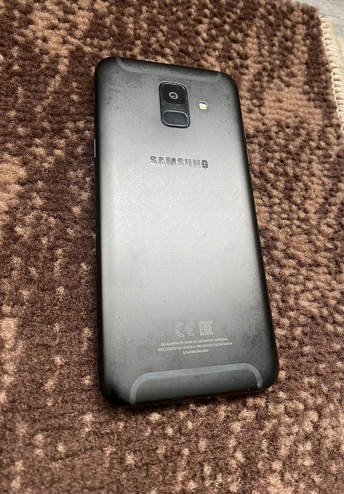 Продам Samsung A6
