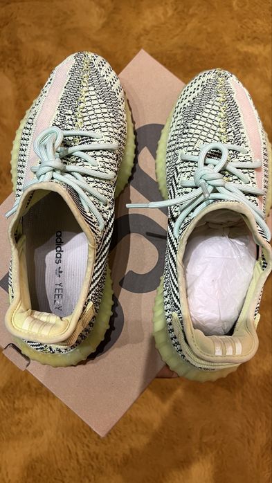 Yeezy 350 Yeezreel