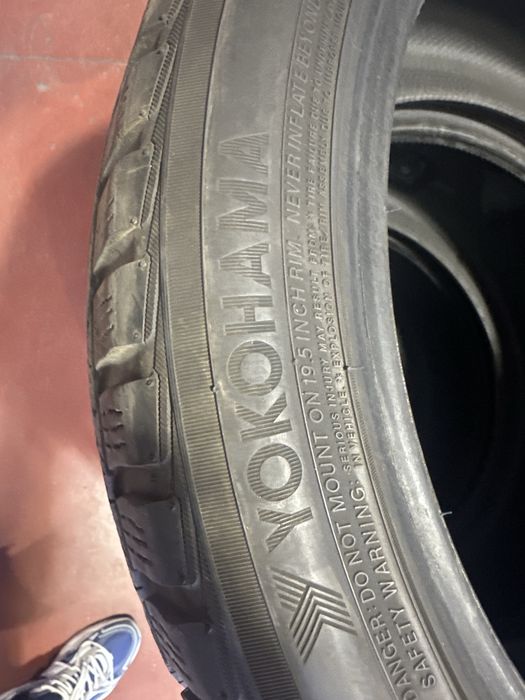 245/40/19 Йокохама 4бр