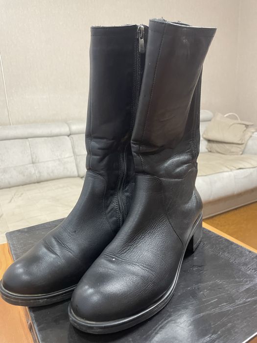 Продам женские сапоги весна - осень