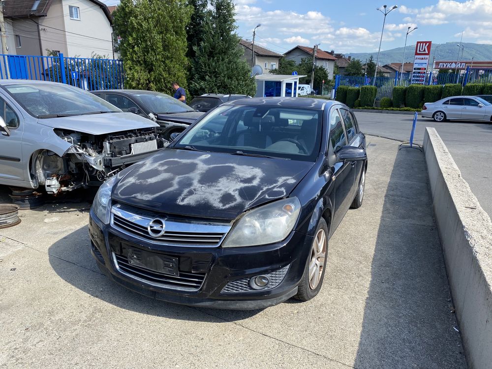 Opel Astra H 1.7 cdti На части