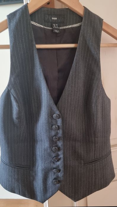 ZARA Елек 75% вълна + H&M елегантен елек