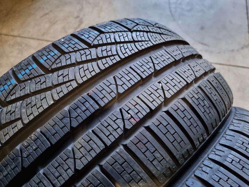 295/30/19//235/35/19 PIRELLI 4бр