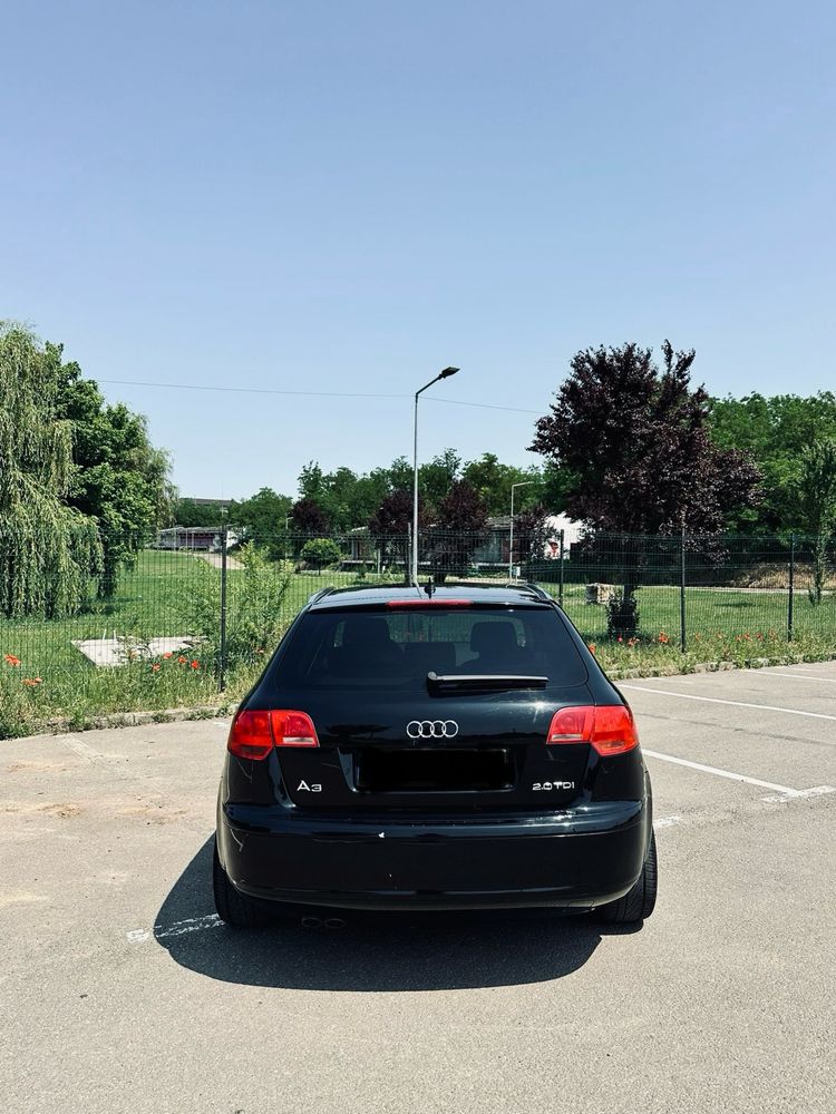 Vand Audi A3 negru