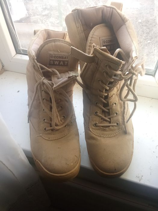 Продам качественные ботинки