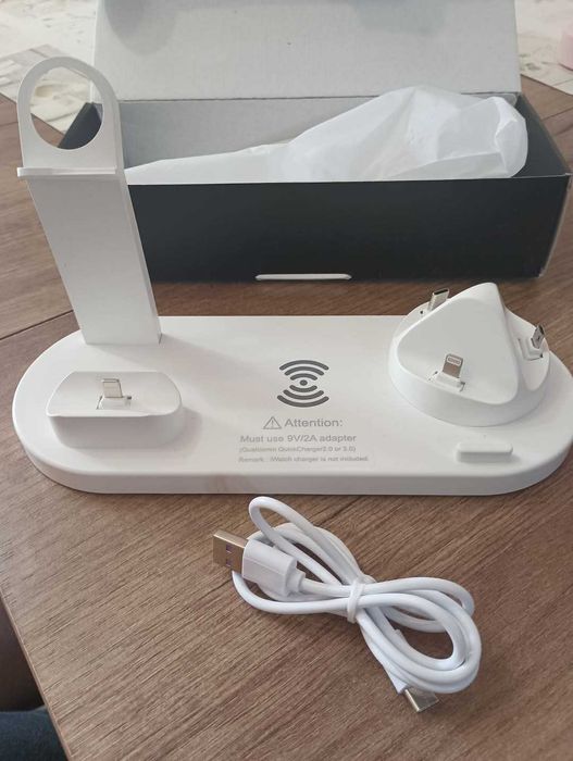 Мултифункционален стейшън за зареждане 3 в 1