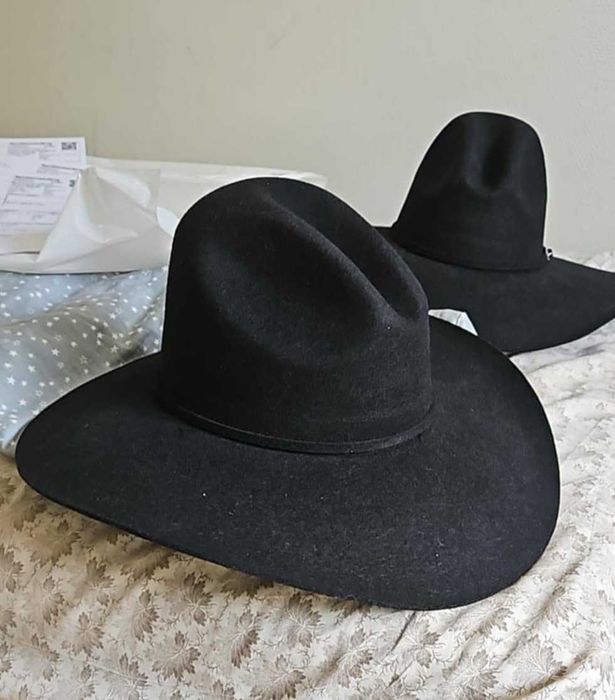 Palarie western de vanzare