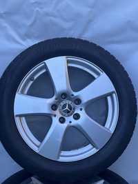 Jante originale Mercedes R17 cu cauciucuri 225/50/17 iarna Bridgestone