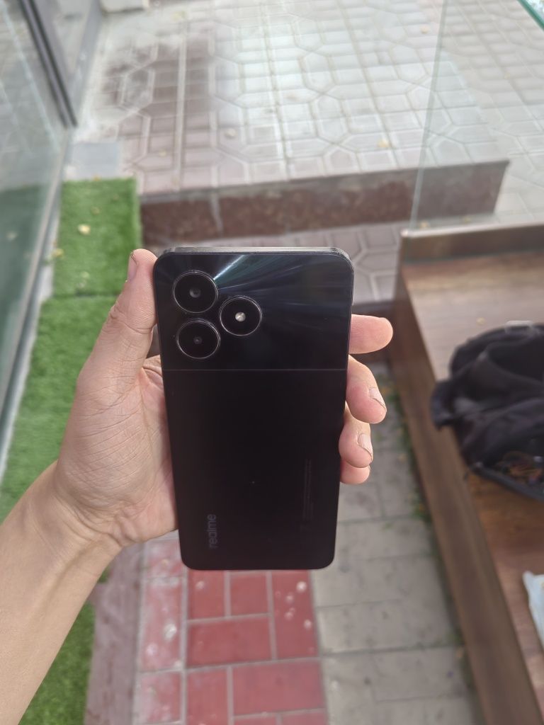 Realme C51 4+4/128gb sotiladi