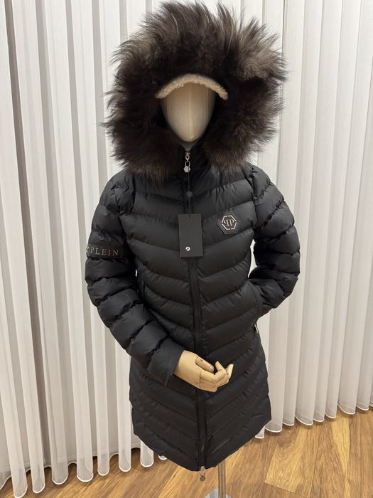 Дамско дълго яке с естествен пух на качулката!