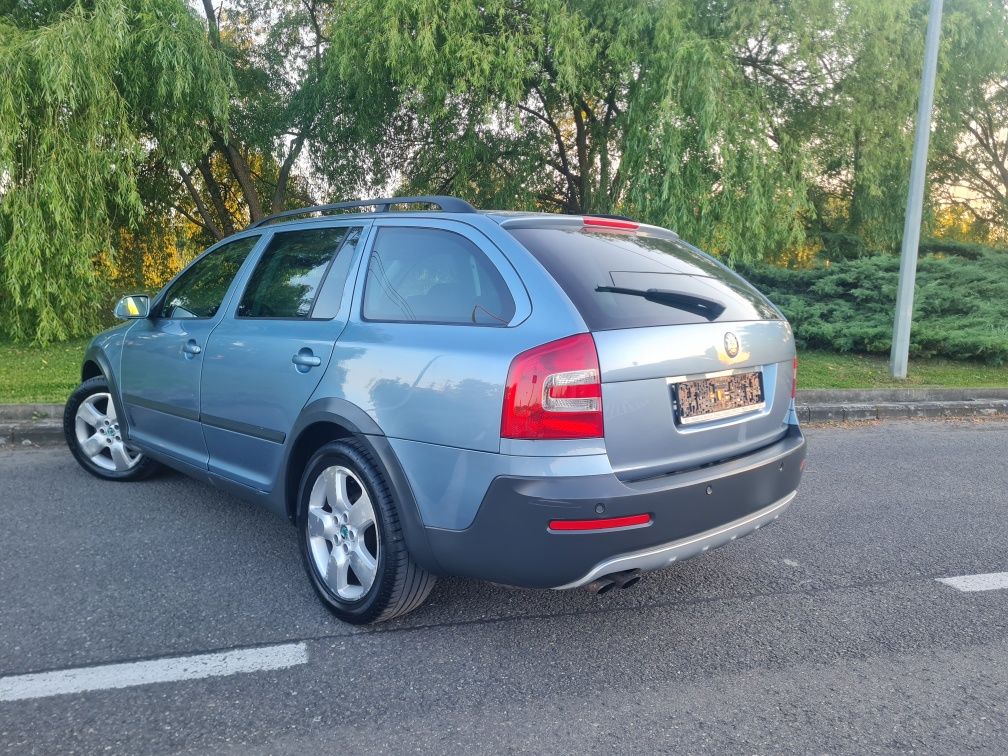 Skoda Octavia Scout 4x4~~Xenon~Jante
