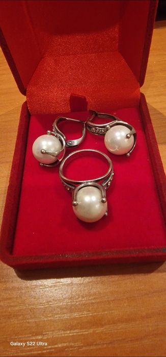 Комлект красивый серебро