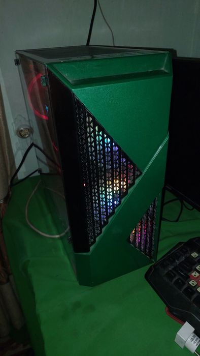 Игровой компьютер сотилади  йоки скутер га обмен