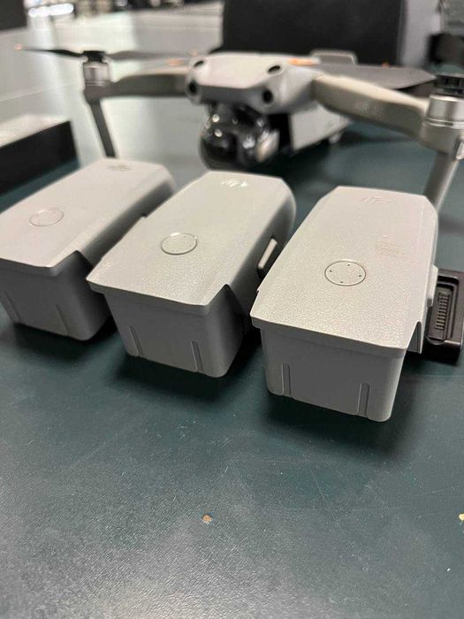 Почти нов дрон DJI Air 2S - пълен комплект + кутия