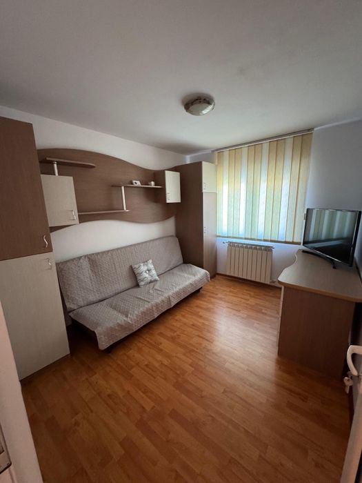 Apartament 3 camere(93 mp) , decomandat, etajul 2, zona Alfa