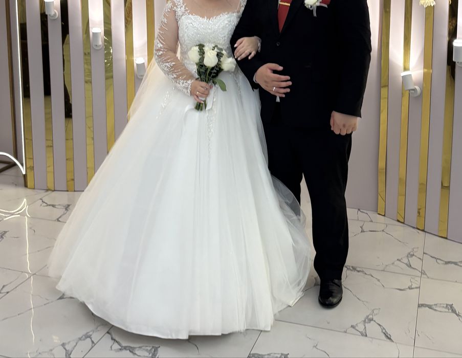 Свадебное платье