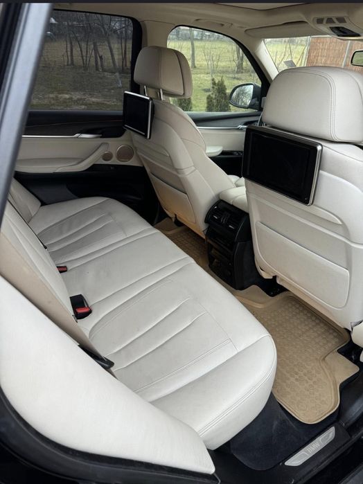 Vand/Schimb BMW X5  0️⃣7️⃣5️⃣2️⃣1️⃣1️⃣1️⃣7️⃣0️⃣7️⃣