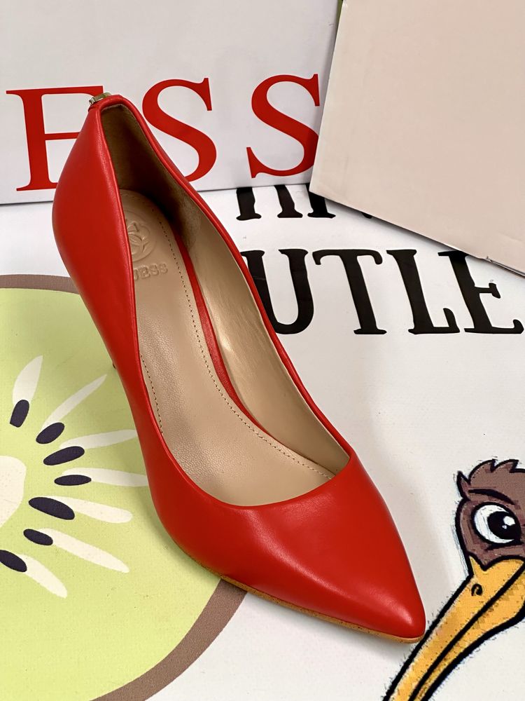 Оригинални обувки на ток GUESS  37,38,39,40,41