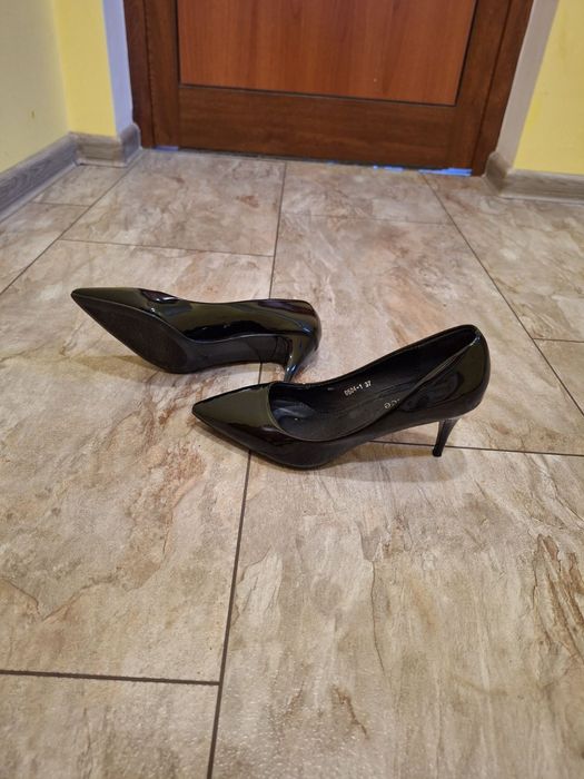 Намалени на 15лв Нови обувки ест. Кожа+подаръци