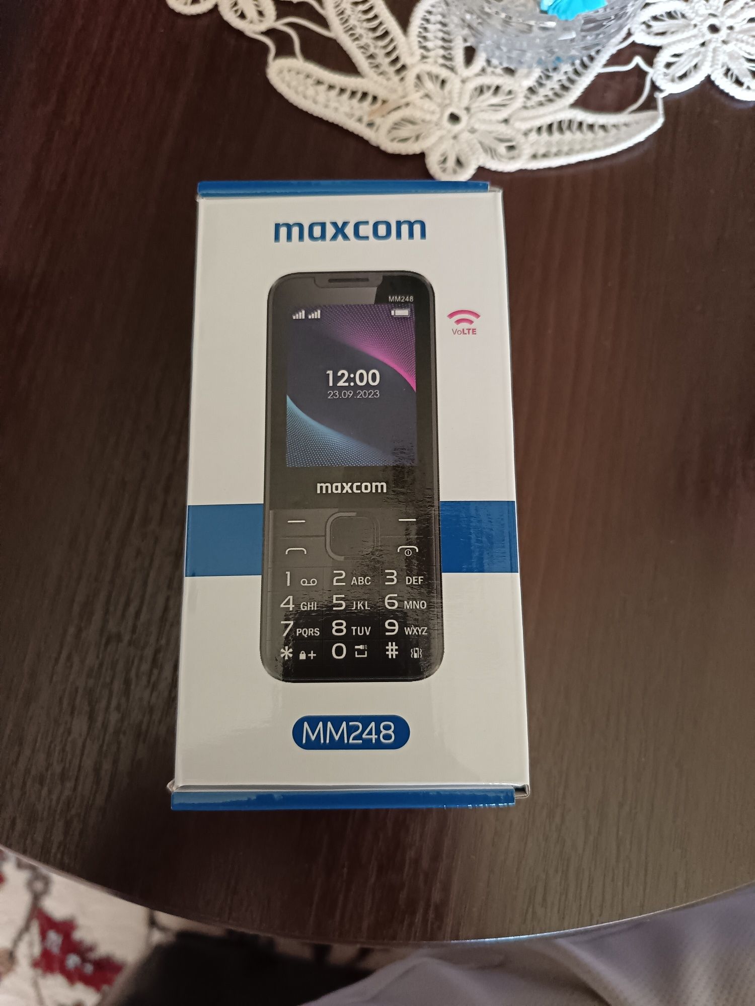 Vând telefon celular maxcom