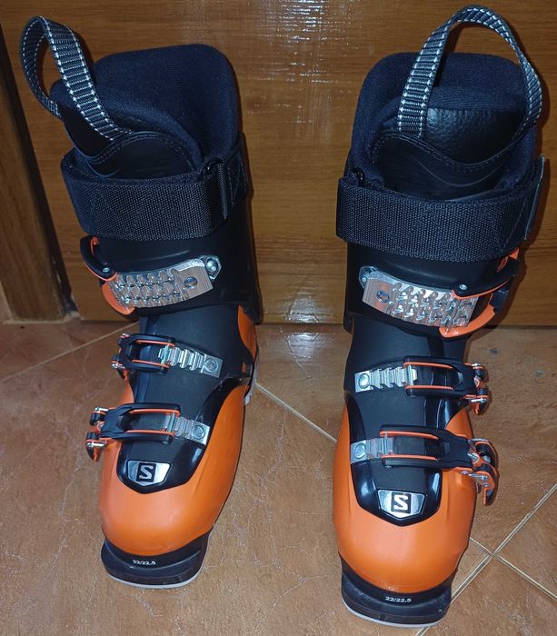 Чисто нови детски ски обувки Salomon