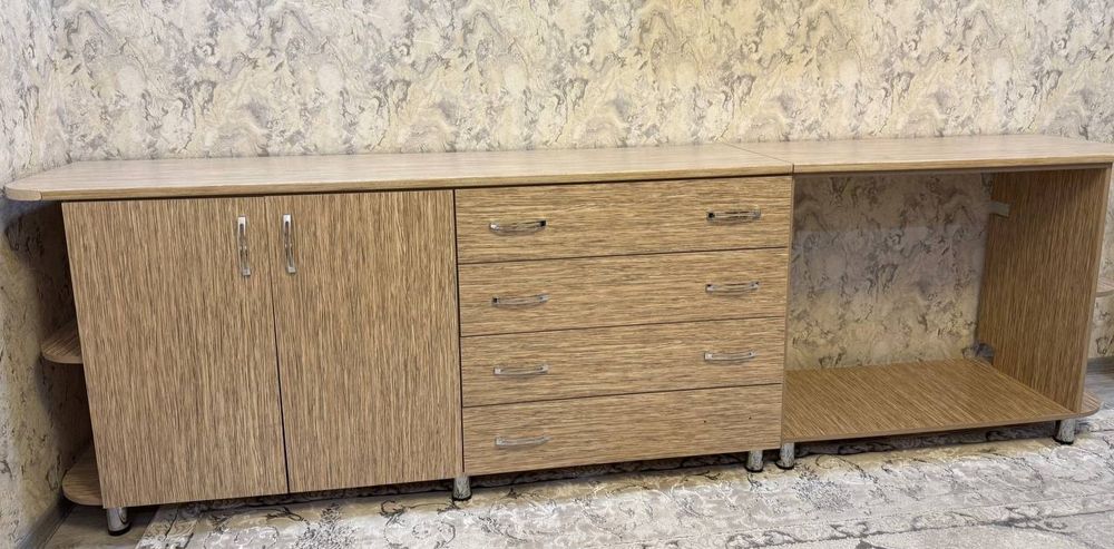 Продаётся мебельный комплект