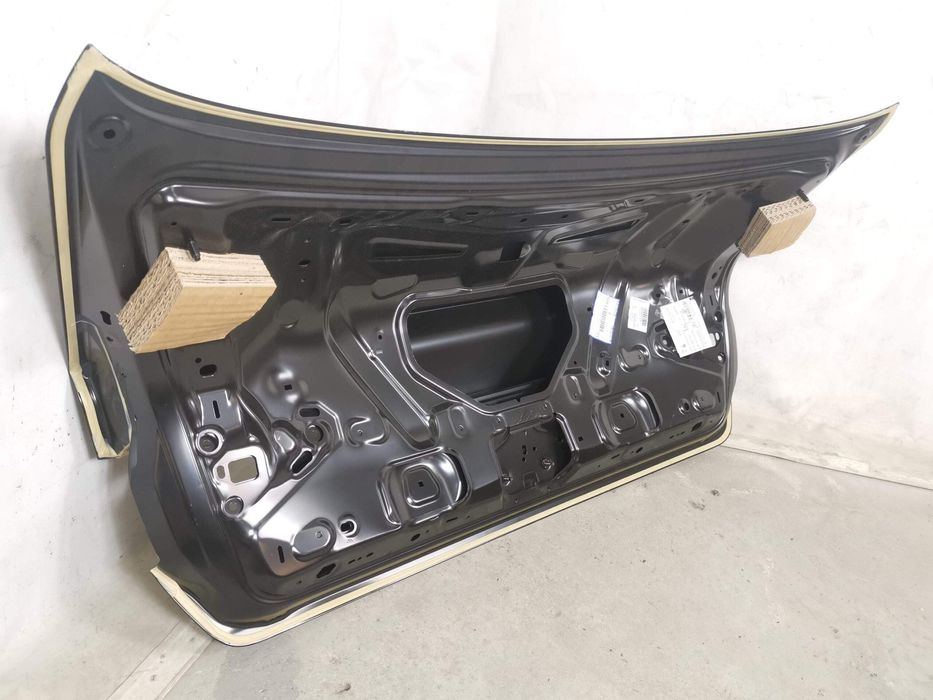 Задно стъкло Капак багажник Ауди А4 Б9 / Audi A4 B9 [ - ] Оригинален