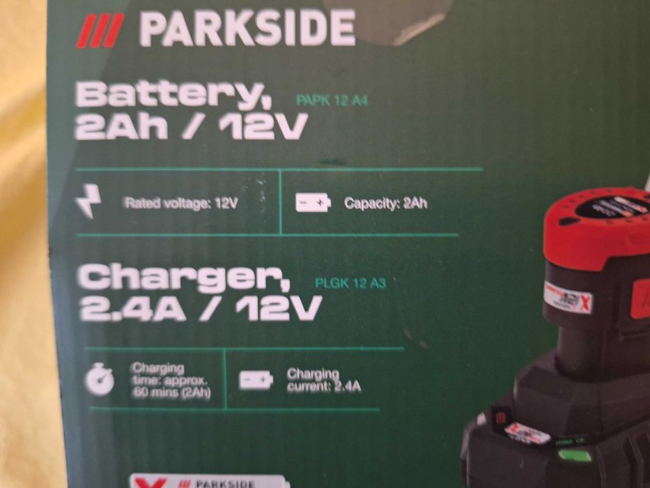 Incarcator  si acumulator  pentru acum Parkside  capac  12V, 2 Ah,