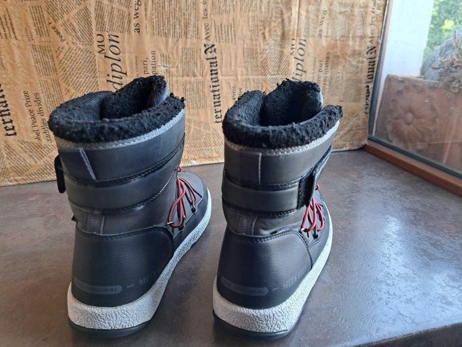 дамски ботуши,зимни обувки,боти,апрески,Moon Boot номер37