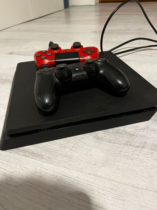 PlayStation 4 de vanzare