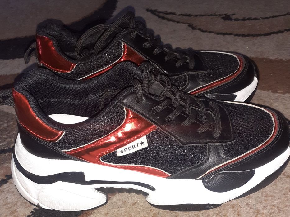 Adidasi nr 37,folosiți o singură data