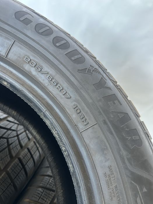 235/65/17 GoodYear dot21